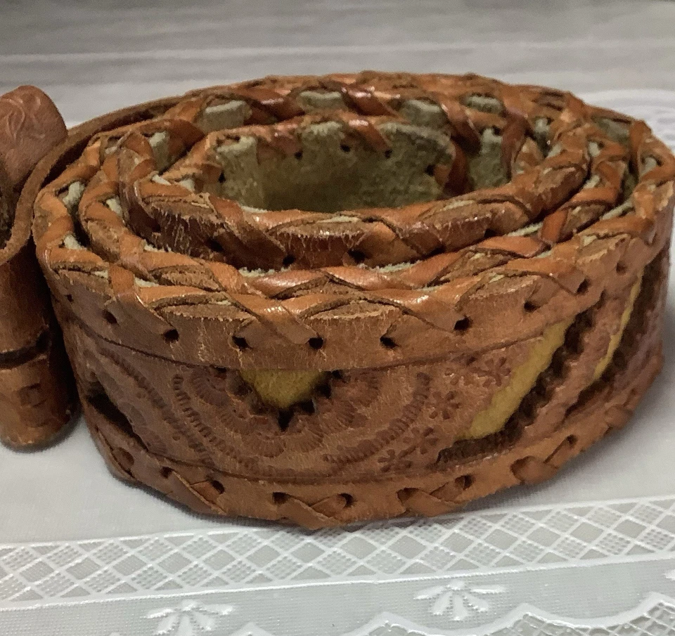 Cinturón de cuero vintage mecanizado a mano con broches de presión años 70 sin hebilla vaquero occidental para hombre Foto 2 de 2