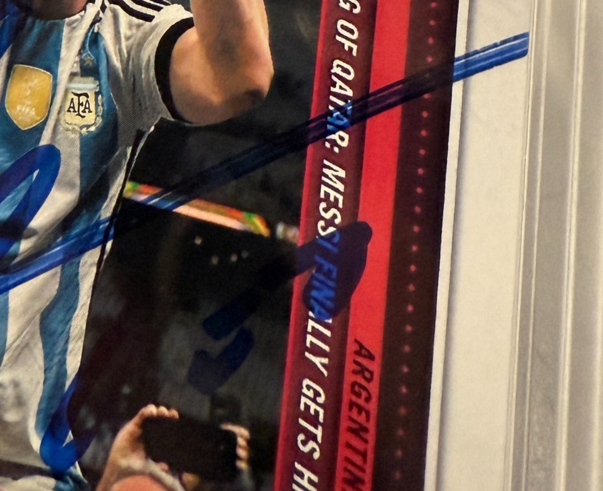 2022 Panini FIFA World Cup Qatar Signed Lionel Messi Argentina