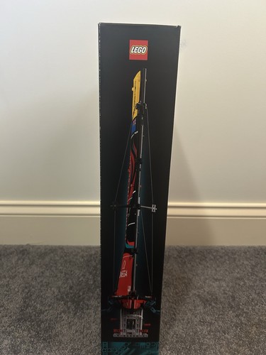 Lego Emirates Team New Zealand AC75 Yacht 42174 Technic Minifigure Building Set - Picture 4 of 4
