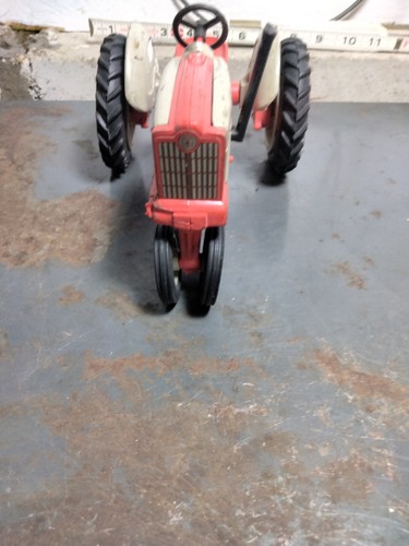 Ford 901 Select Speed Tractor Ertl Maßstab 1:16 - Bild 4 von 5