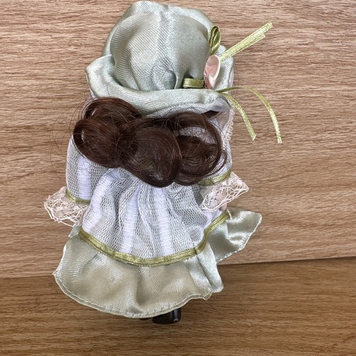 Full Porcelain Doll With Articulated Limbs And Head 6 1/2" Mint Green Dress Flaw - Picture 4 of 9