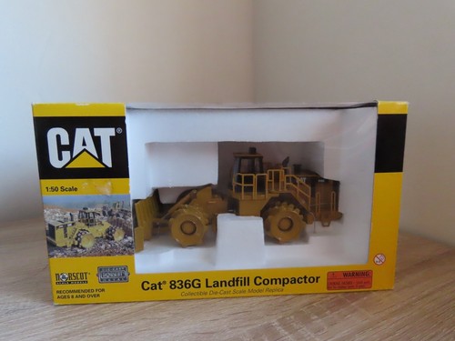 Compactador de vertedero Norscot 55074 CAT 836G escala 1:50 modelo fundido a presión, construcción - Imagen 1 de 8