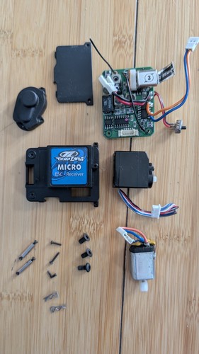 Losi Micro T - Upgraded Brushless, 2 Batteries, Original Spare Parts - Picture 8 of 9