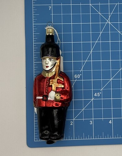 British Royal Guard Mouth Blown Glass Christmas Ornament Czech Republic 5.5”H - Picture 6 of 6