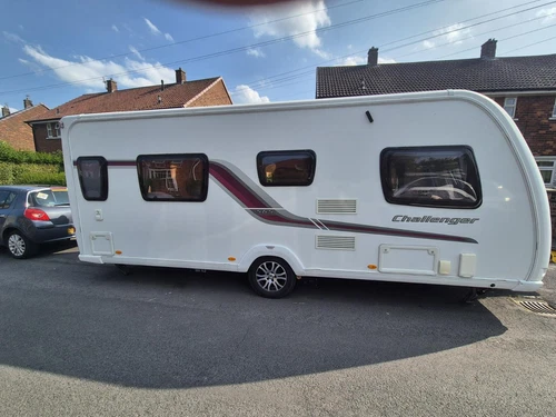 2012 Swift Challenger 565 Caravan for Sale includes motor mover. 