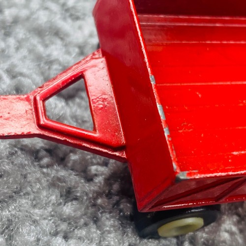 Tootsie Toy Red Metal Farm Wagon Trailer Miniature Diecast Barn Work Vintage - Picture 14 of 23