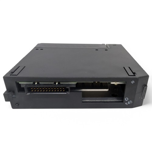 GE Fanuc IC693MDL330F Output Module 120/ 240 VAC - Picture 4 of 5