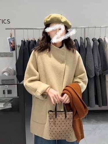 Chaqueta de Lana Coreana de Invierno para Mujer Cuello Alto Largo Lana Botón Suelto Abrigo Cálido - Imagen 6 de 25