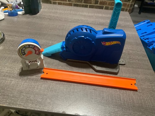 Hot Wheels Track Builder Challenge 2 Playset Car Launcher FLL02 - Picture 4 of 10