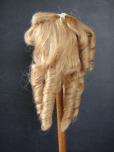 Perücke T6 (27.5cm) 100% Haare Natürlich für Doll Antik oder Modern Perücke T6 (27.5cm) 100% Haare Natürlich für Doll Antik oder Modern