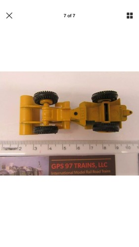 NZG CATERPILLAR 920 Wheel Loader In 1:87/HO Scale Dark Yellow , Boxed Mint - Picture 7 of 7