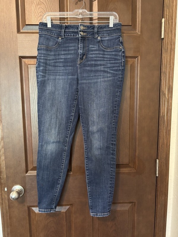 Women’s Maurice's blue denim super high-rise jeans size M Reg.