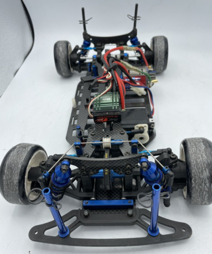 For parts Tech Racing HR-4QUARTA chassis with ESC and motor - Picture 2 of 17