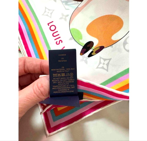 LOUIS VUITTON Takashi Murakami TM Carre70 Super Flat Scarf 100%Silk Multicolor - Picture 10 of 10