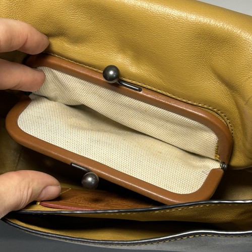 Coach 1941 DINKY CROSSBODY CLUTCH handschuhgegerbtes Leder schwarz Drehverschluss - Bild 6 von 15