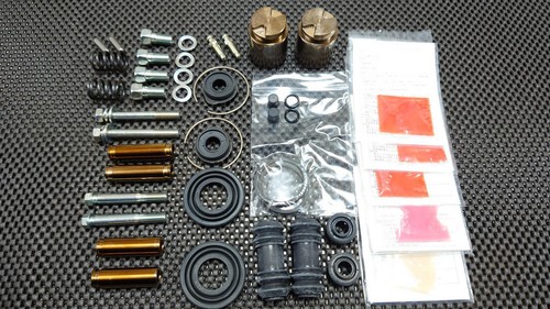 Toyota Genuine AE86  Rear Brake Caliper Overhaul Set With Piston Seal Kit Side - Picture 1 of 3