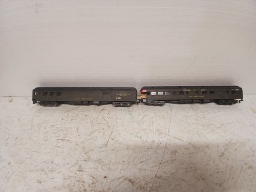 RIVAROSSI HO Scale Chesapeake Cafe Observation Car and Post Office Car