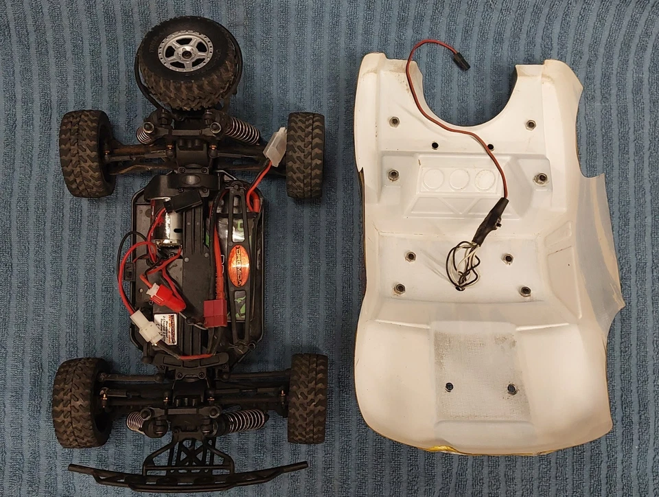 Dromida 4.18 1/18 RC Desert Truck 4x4****Used Excellent Condition****RTR - Image 2 of 4