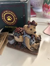 Boyds Bear Bailey…In the Orchard w/Original Box 