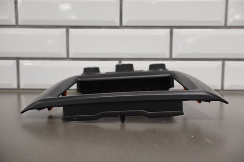 13-18 Ram 19-24 Ram Classic 8.4" Screen Dual Zone Climate Control Assembly - Picture 24 of 24