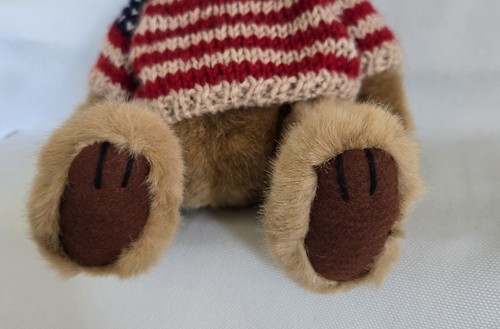 2 Pickford Brass Button Bears,"Cody"w/Flag Sweater & Cowboy Hat+ Pilot "Radar" - Picture 6 of 21