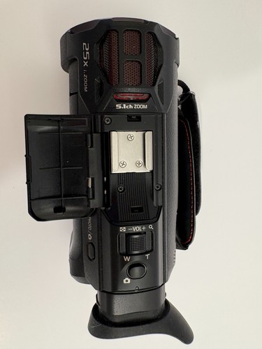 Panasonic 4K Video Camera Camcorder Model: HC-WXF991K. Used once! Pristine! - Picture 9 of 17