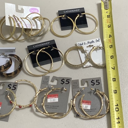 Lotto 10 paia di orecchini a cerchio grandi bigiotteria, moda, orecchie traforate - Foto 5 di 9