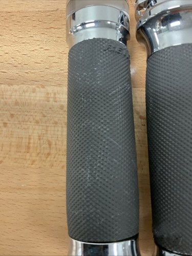 Performance Machine Vision Contour LED Turn Signal Grips Harley Dual Cable Throt - Picture 3 of 7