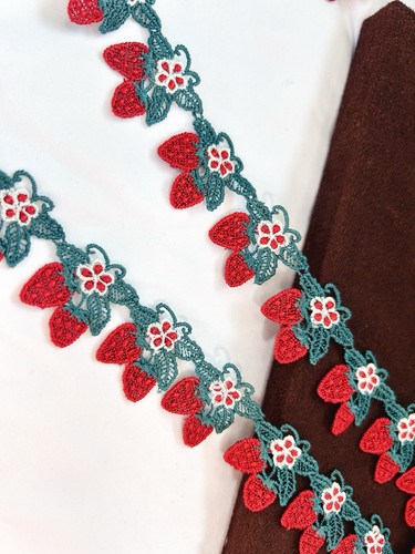 5 Yards Japanese Embroidery Strawberry Trim/ Chikazawa Lace/ Craft/ Decorations - Picture 2 of 7