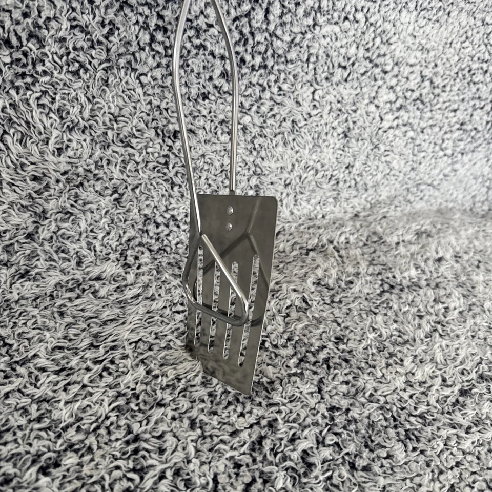 Cooking Concepts Tong Turner Pince Spatule Kitchen Red Handle Scissor Tongs New - Image 2 of 4