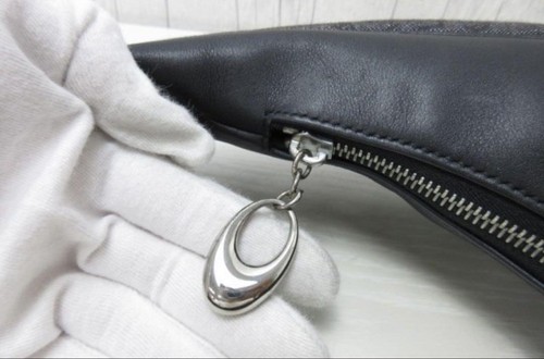 Bolso de hombro BVLGARI Ascot Logomania cuero lona negro para mujer de Japón - Imagen 7 de 24