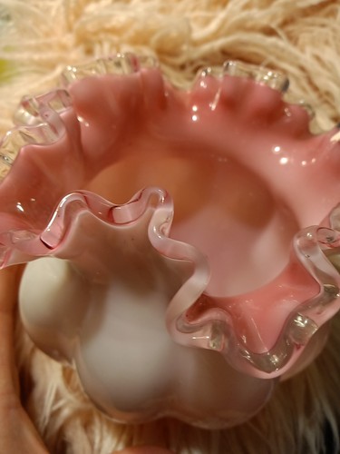 Fenton Milk Glass Peach Crest Large Rose Bowl Vase Unique Perfect Shabby Romance - Picture 5 of 10