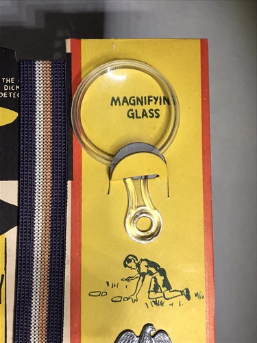 Vintage Dick Tracy Detective Kit ~ De Luxe Brand ~ Suspenders Badge Whistle - Picture 3 of 19