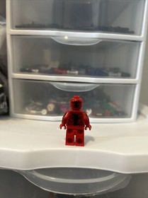 LEGO Carnage Minifigure from Marvel Super Heroes 76036