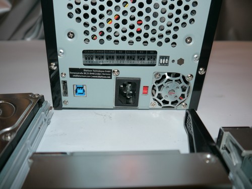 Sharkoon XTR-3237 Stazione Raid 5-Bay USB3 32TB 5xHD JH - Bild 9 von 12