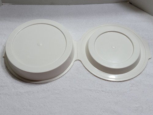 VINTAGE PYREX PIE KEEPER CARRIER PLASTIC IVORY CLAM SHLEL STORAGE #P309 USA MADE - Picture 5 of 5