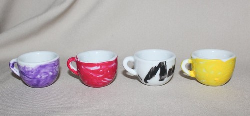 Miniatur Puppenhaus Keramik Teekanne Set 10-teilig (Farbe Kritzeln auf allen) - Bild 5 von 7