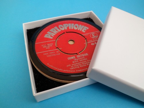 Vinyl Record DRINKS COASTERS Pop Punk Each an Upcycled Single Record - List 4 - Picture 519 of 943