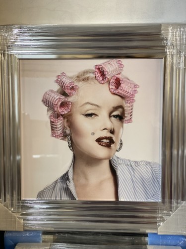 MARILYN MONROE MODERN CURLERS GLITTER LIQUID ART CHROME FRAME PICTURE WALL ART - Picture 2 of 2