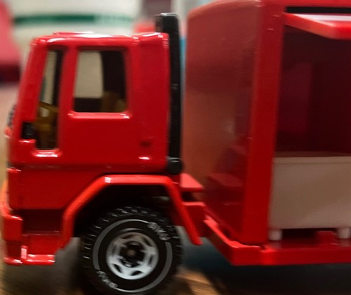 Coca Cola Collectibles Die-Cast Delivery Truck With Cases & Dolly 51 - Picture 2 of 8
