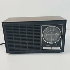 General Electric T 2310 A AM FM Radio Tested Works GE