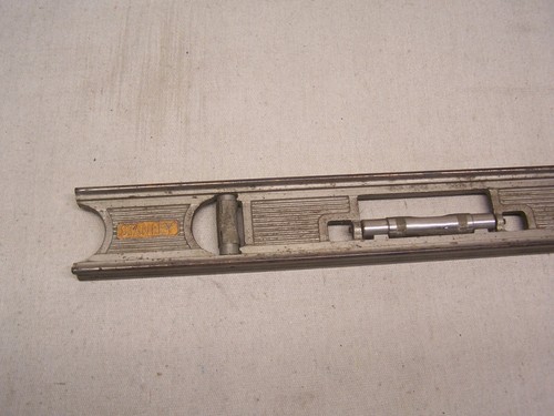Antique cast iron level stanley 37 3 vial 18" - Picture 3 of 5
