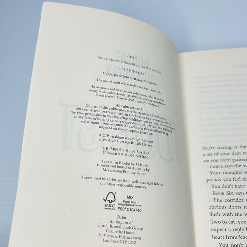 Tourist by Robert Dickinson Large Paperback Book Science Fiction - Picture 7 of 10