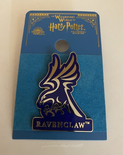Universal Studios Harry Potter Ravenclaw Mascot Enamel Pin New with Card - Picture 1 of 3