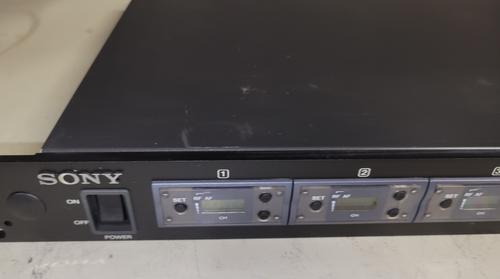 Sony MB-806A with 6x URX-M1 Receivers 758.125-781.875 MHz - Picture 7 of 7