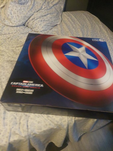 Captain America brave New World Shield  legends Series  - Picture 2 of 9