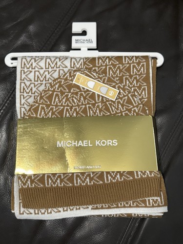 MICHAEL KORS SPLIT LOGO SCARF BEANIE BELLYBAND SET Dark Camel Cream - Picture 1 of 4