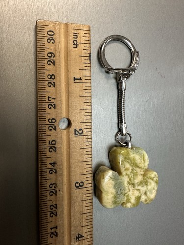 Vintage Jade Natural Stone Clover Keychain, 3/8" thick, Silver tone chain - Picture 3 of 3