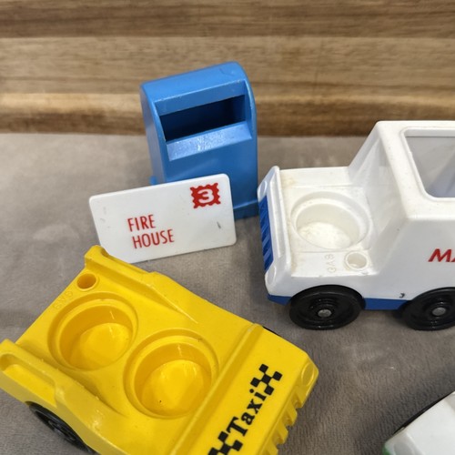 Vintage Fisher Price Little People Autos Postwagen Hubschrauber Taxi - Bild 4 von 9