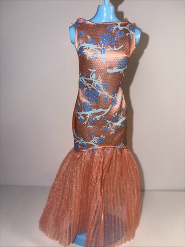 Muñeca Barbie Fashionista Naranja y Azul Sirena Vestido Brillante y Tul ¡¡Hermoso!!!